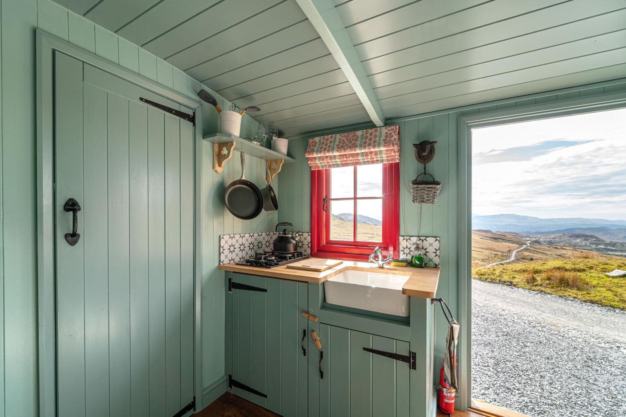 Barlwyd Glamping Hotel Blaenau Ffestiniog Bagian luar foto
